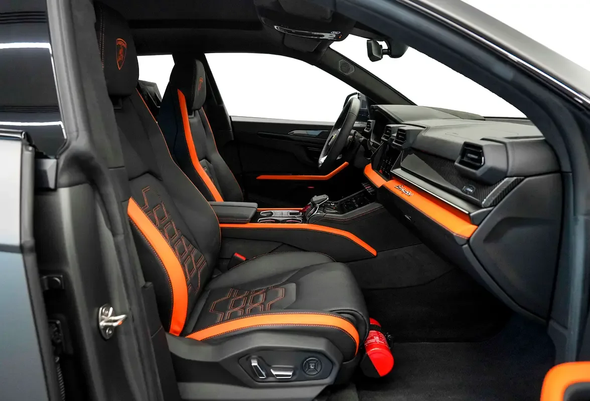 Lamborghini Urus 4.0 AT AWD (666 حصان) - 8