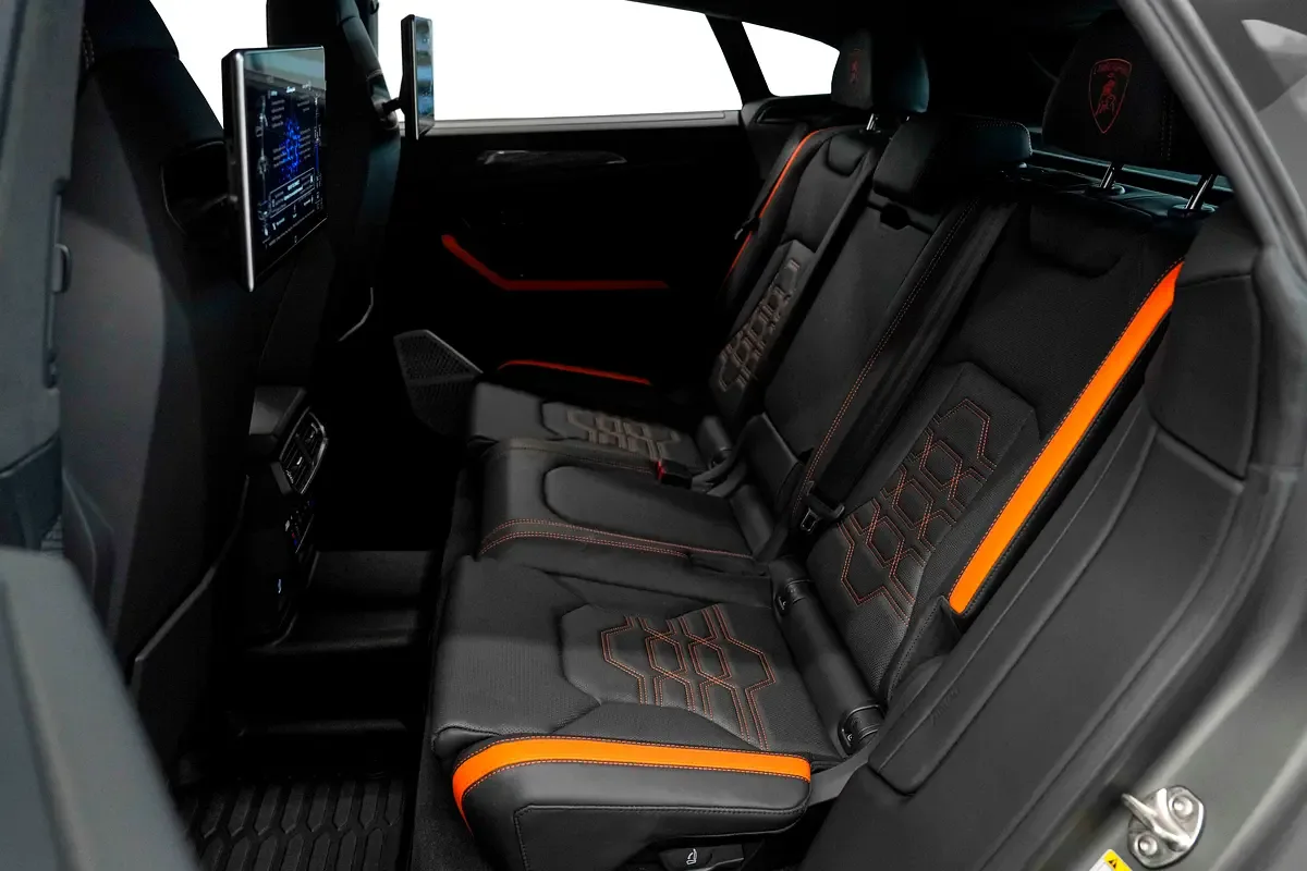 Lamborghini Urus 4.0 AT AWD (666 حصان) - 9