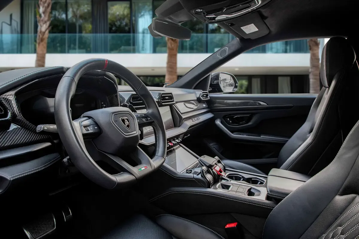 Lamborghini Urus 4.0 AT AWD (666 حصان) - 9