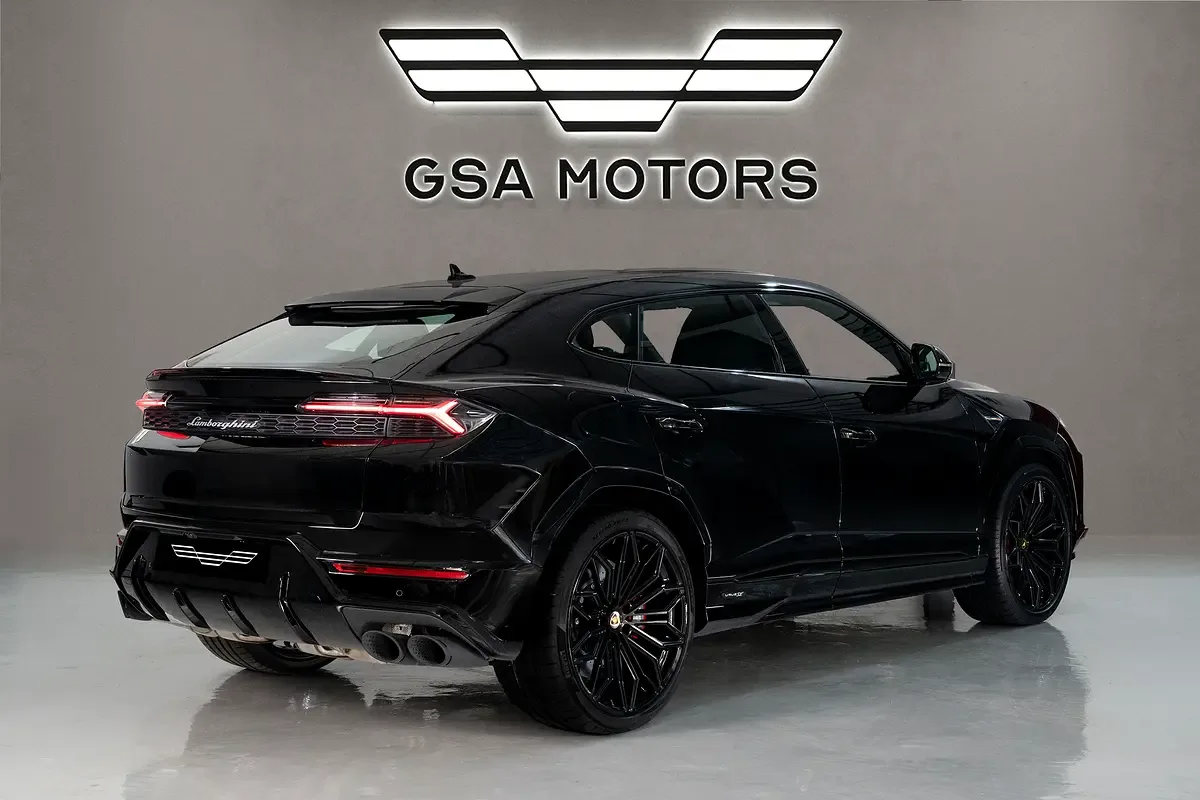Lamborghini Urus 4.0 AT AWD (666 حصان) - 4