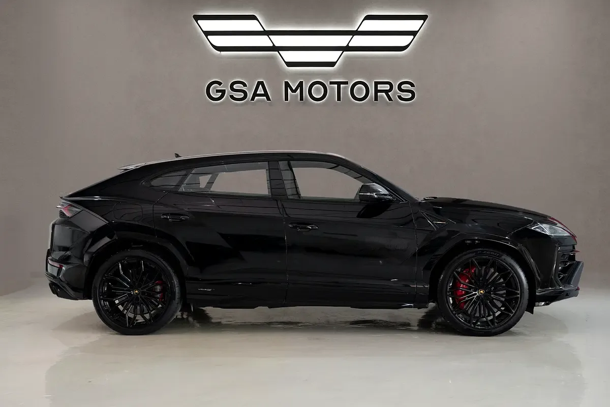 Lamborghini Urus 4.0 AT AWD (666 حصان) - 7