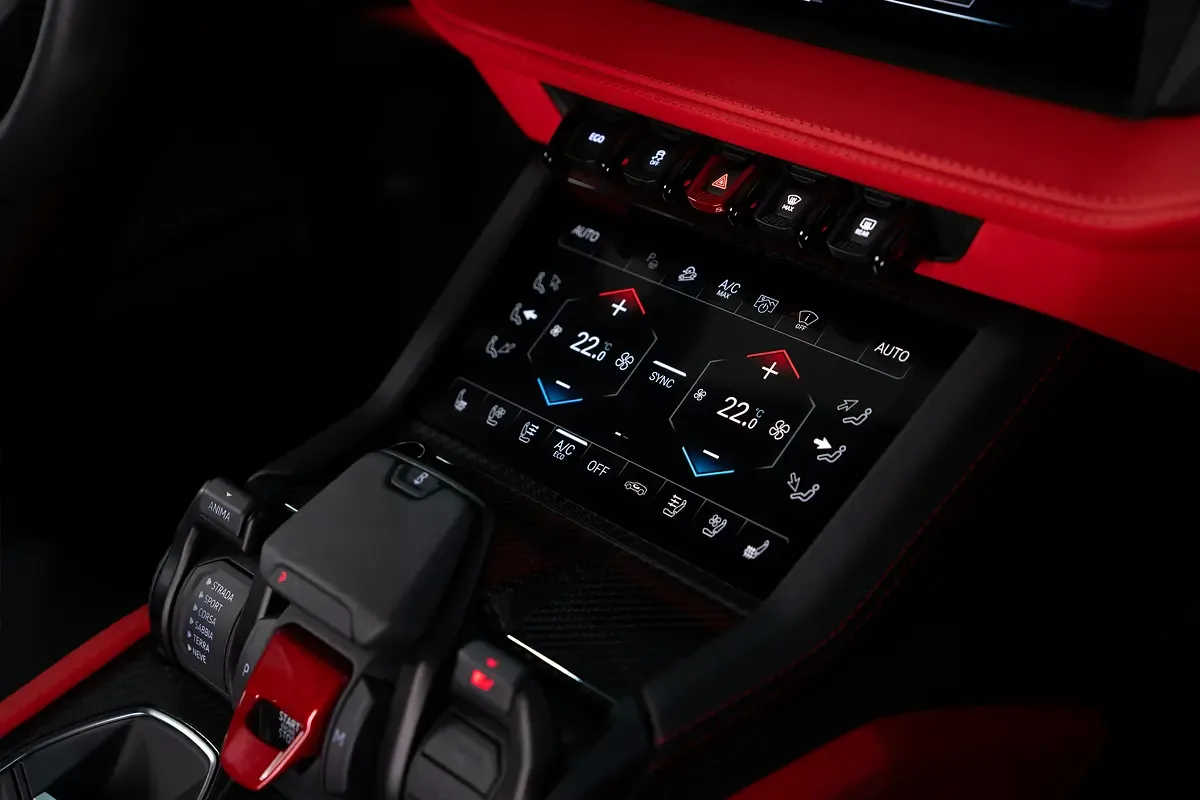 Lamborghini Urus 4.0 AT AWD (666 حصان) - 12