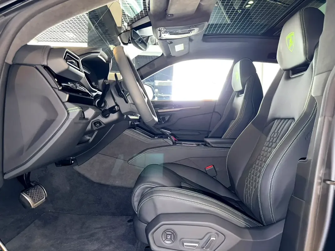 Lamborghini Urus 4.0 AT AWD (666 حصان) - 11