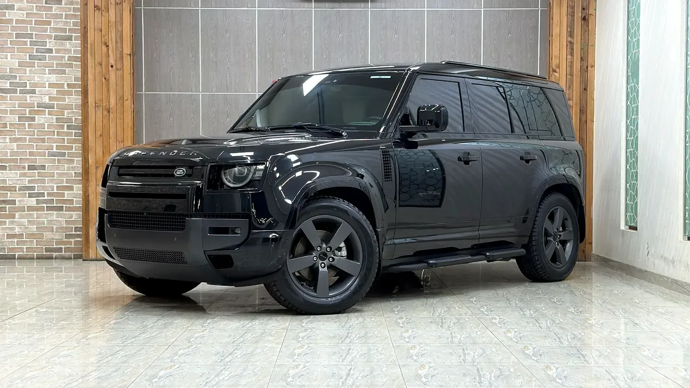 Land Rover Defender 2.0 AT AWD (300 hp)