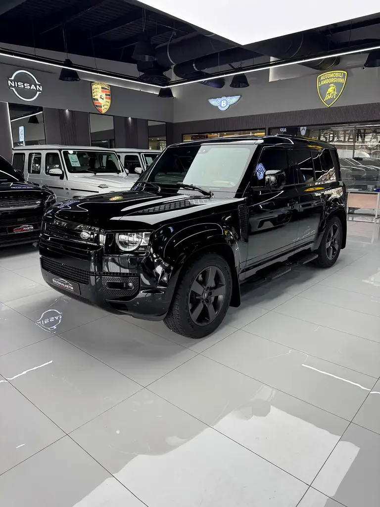 Land Rover Defender 2.0 AT AWD (300 hp)
