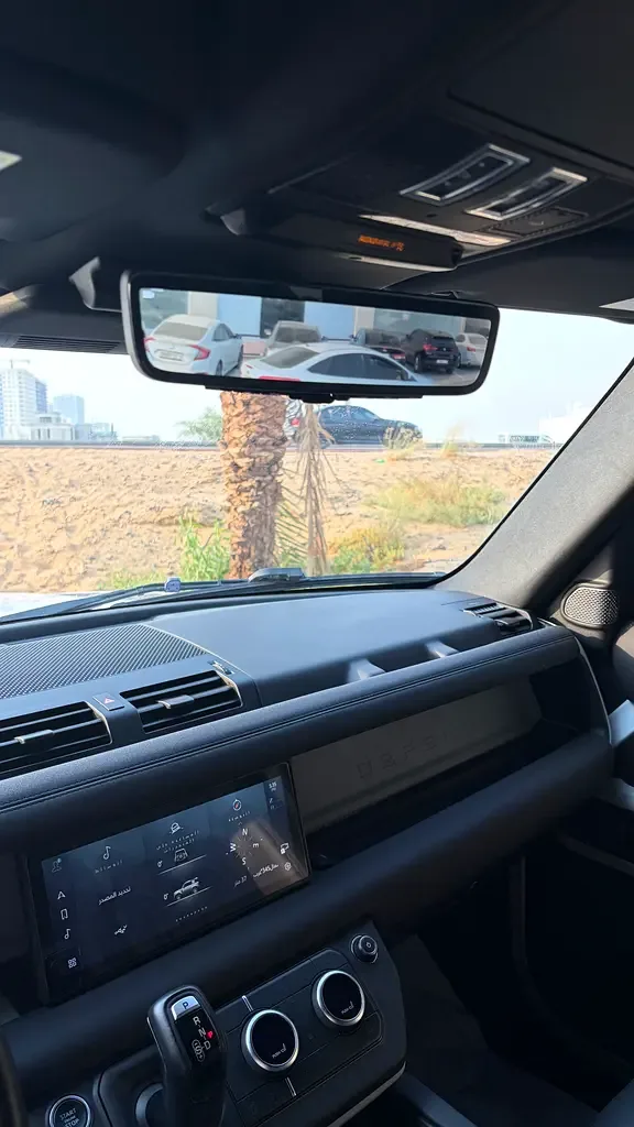 Land Rover Defender 2.0 AT AWD (300 حصان) - 11