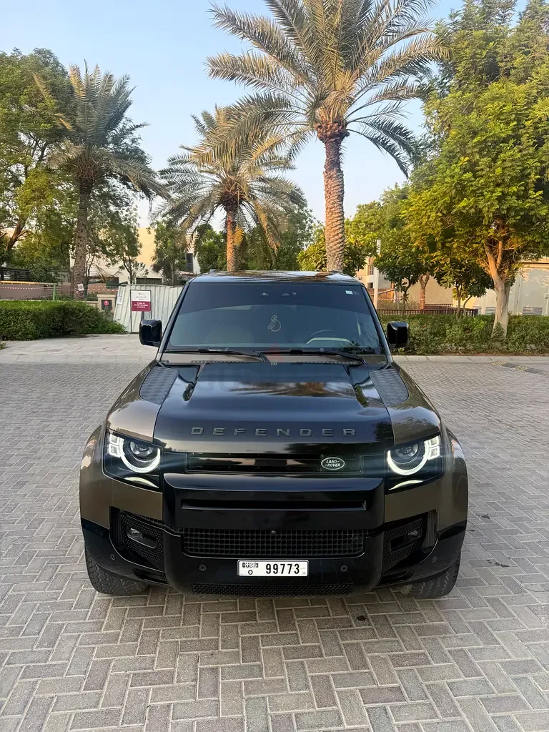 Land Rover Defender 2.0 AT AWD (300 حصان)
