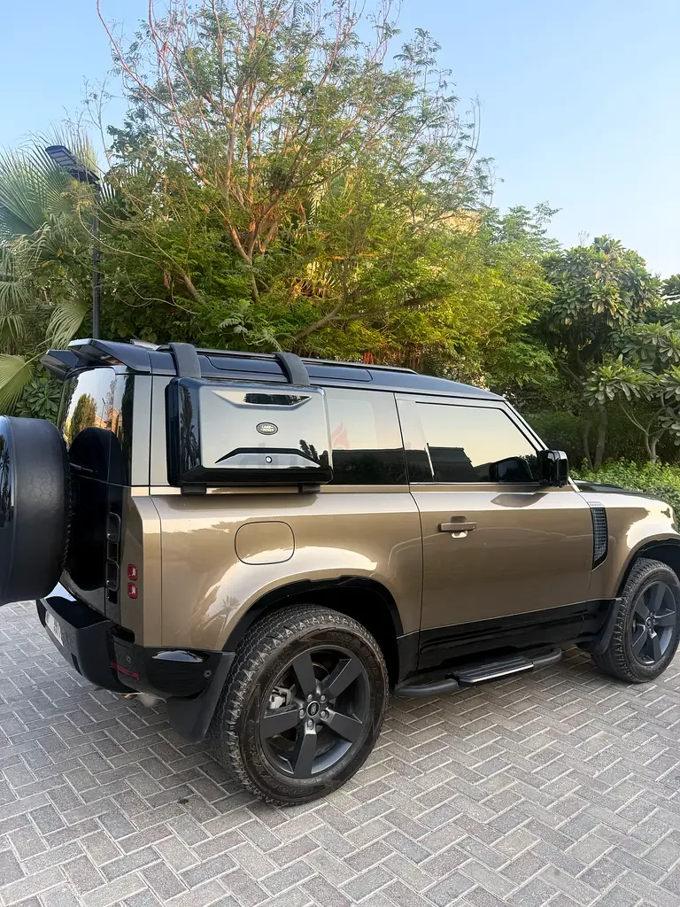 Land Rover Defender 2.0 AT AWD (300 hp) - 3