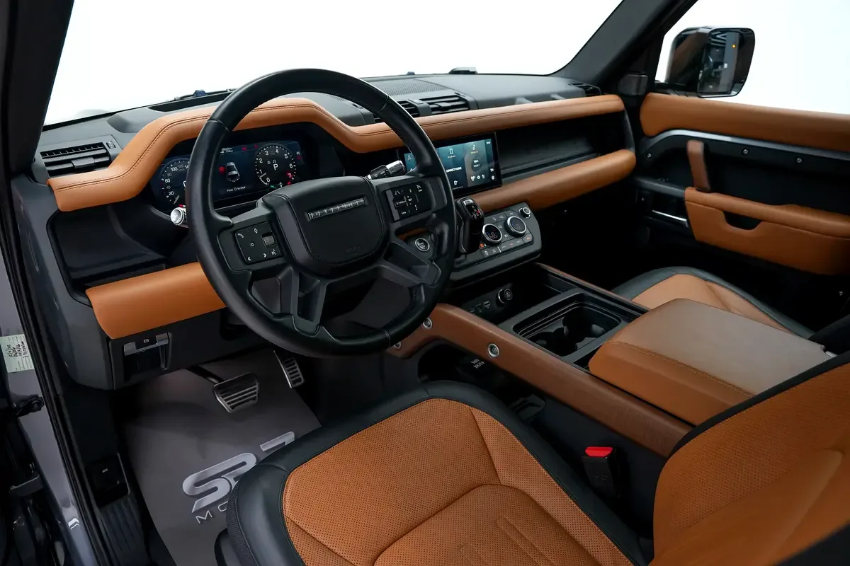 Land Rover Defender 2.0 AT AWD (300 hp) - 7