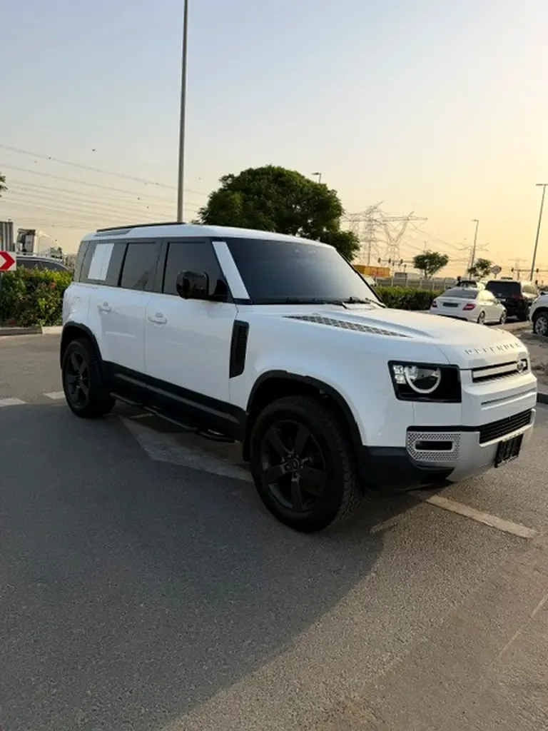 Land Rover Defender 2.0 AT AWD (300 hp)