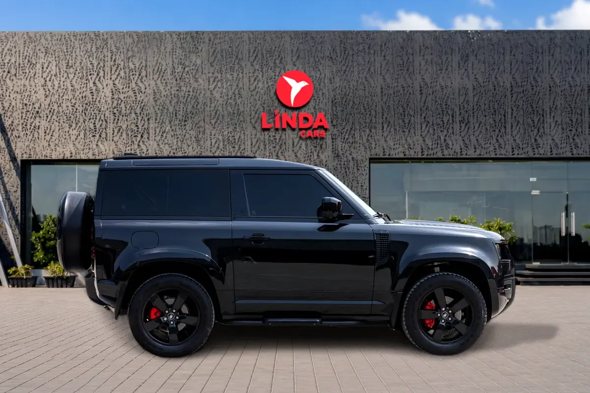 Land Rover Defender 2.0 AT AWD (300 حصان) - 7