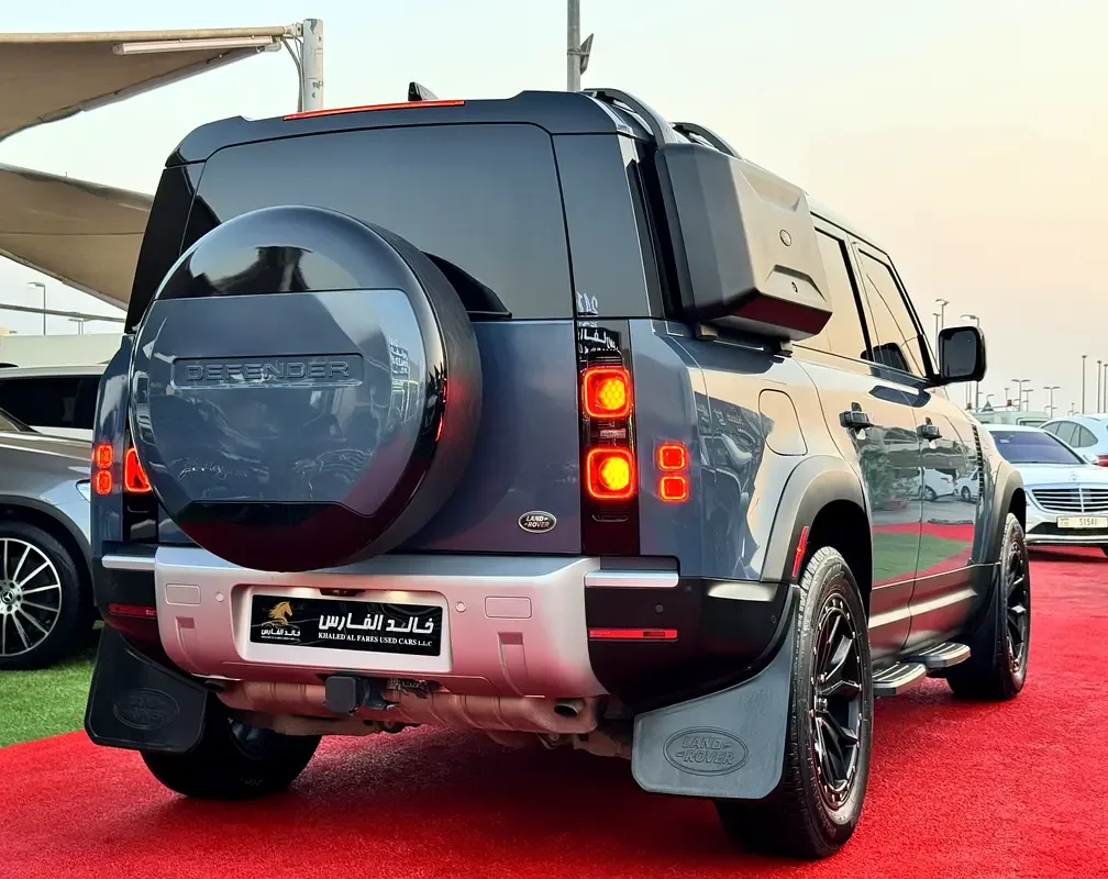 Land Rover Defender 2.0 AT AWD (300 حصان) - 8