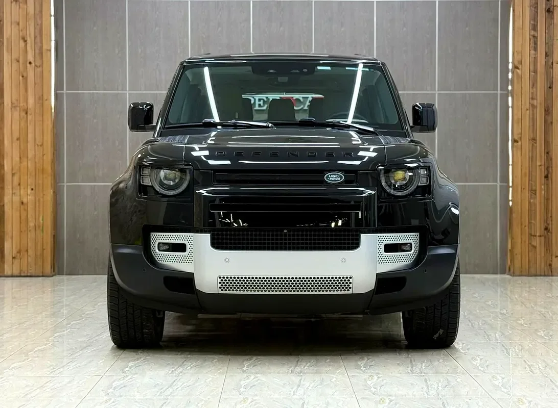 Land Rover Defender 3.0 AT 4WD (400 hp) - 2
