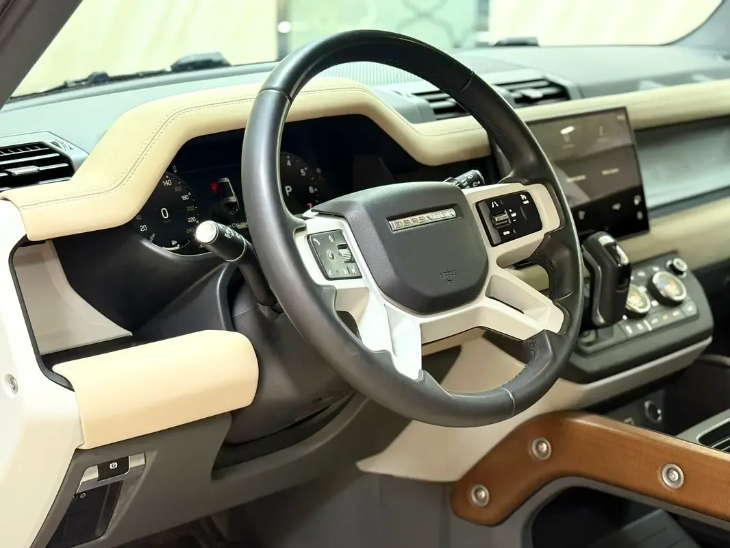 Land Rover Defender 3.0 AT 4WD (400 hp) - 7