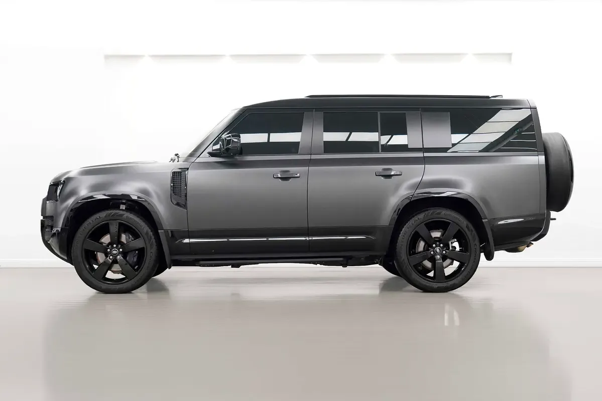 Land Rover Defender 3.0 AT 4WD (400 hp) - 2