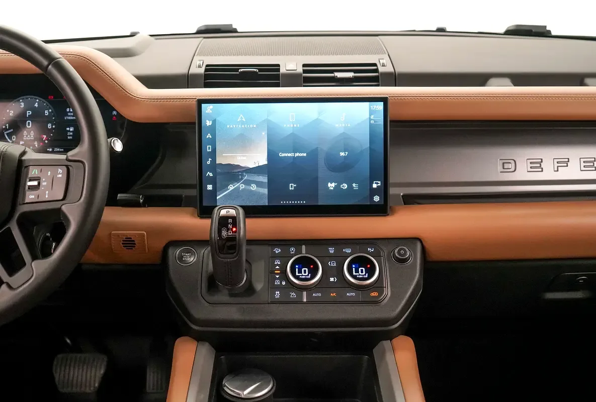 Land Rover Defender 3.0 AT 4WD (400 hp) - 9
