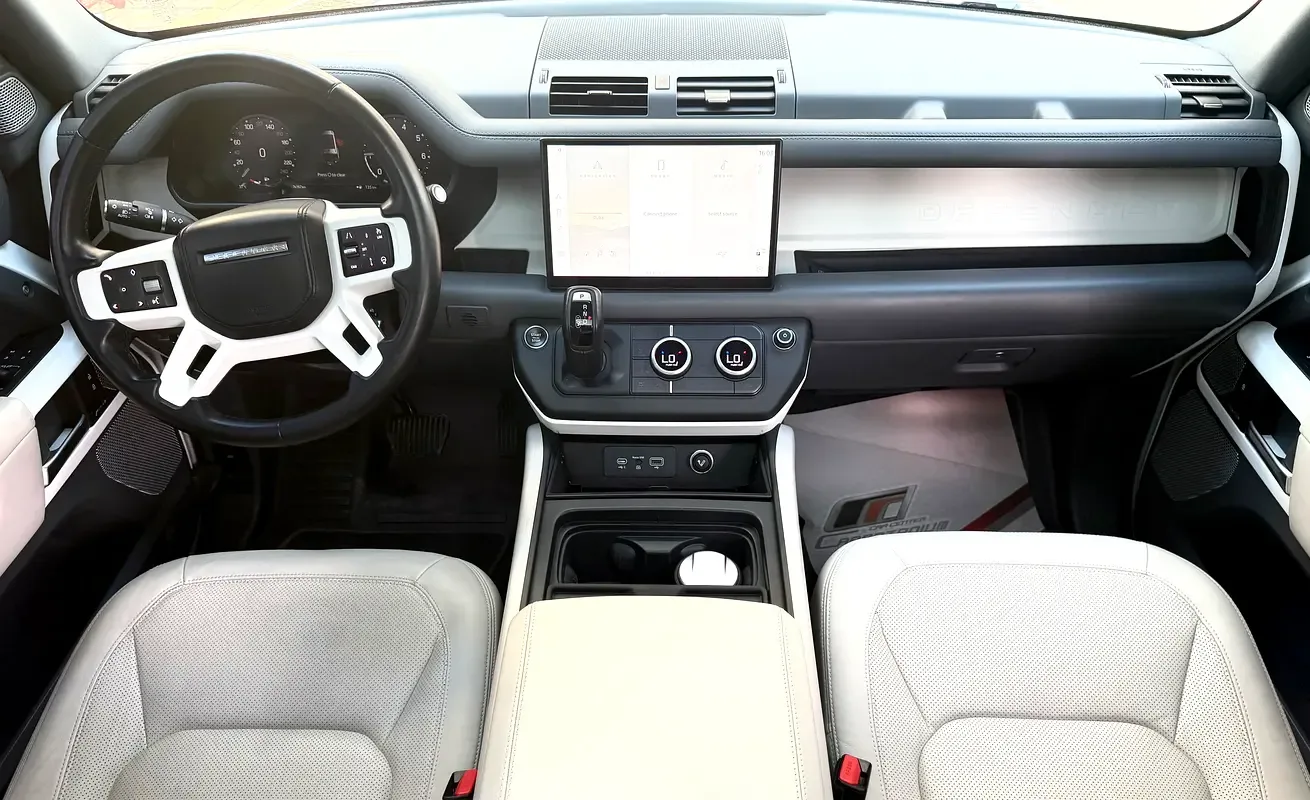Land Rover Defender 3.0 AT 4WD (400 حصان) - 15