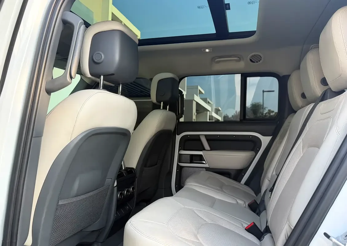 Land Rover Defender 3.0 AT 4WD (400 حصان) - 17