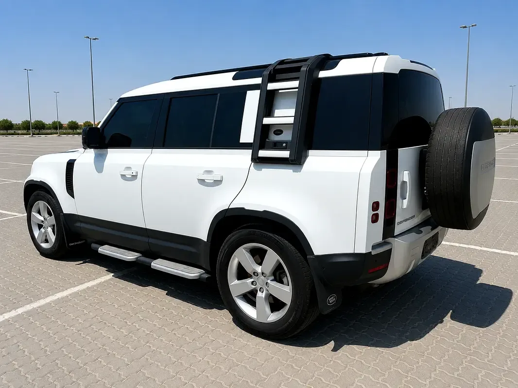 Land Rover Defender 3.0 AT AWD (300 حصان) - 4
