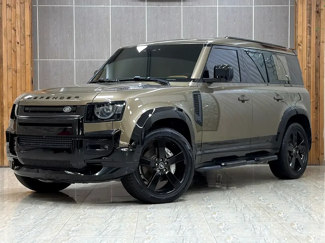 Land Rover Defender 3.0 AT AWD (400 hp)