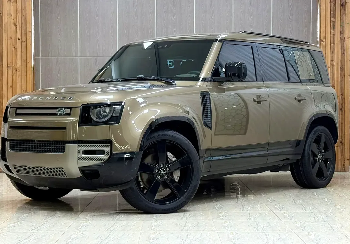 Land Rover Defender 3.0 AT AWD (400 hp)