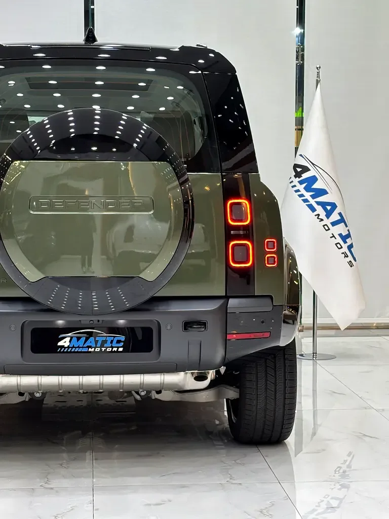 Land Rover Defender 3.0 AT AWD (400 حصان) - 10