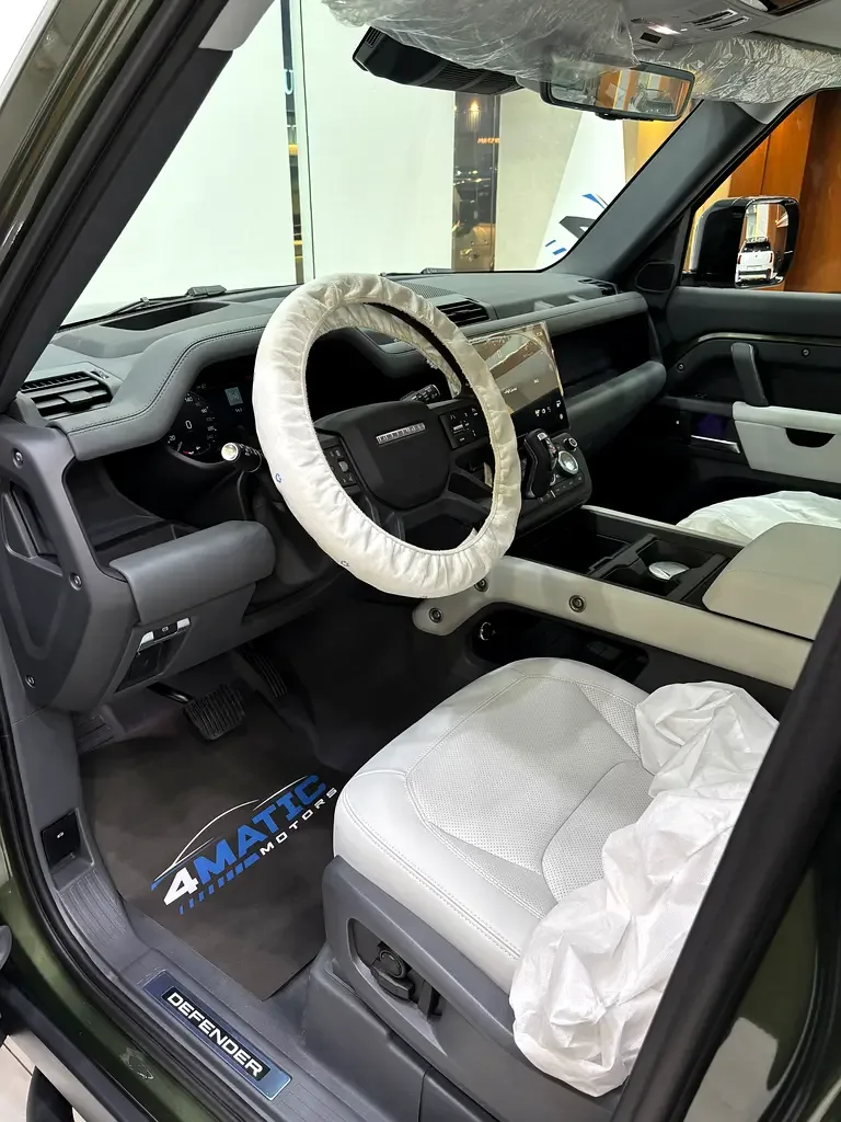 Land Rover Defender 3.0 AT AWD (400 حصان) - 13