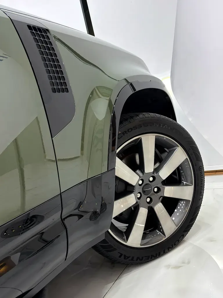 Land Rover Defender 3.0 AT AWD (400 hp) - 10