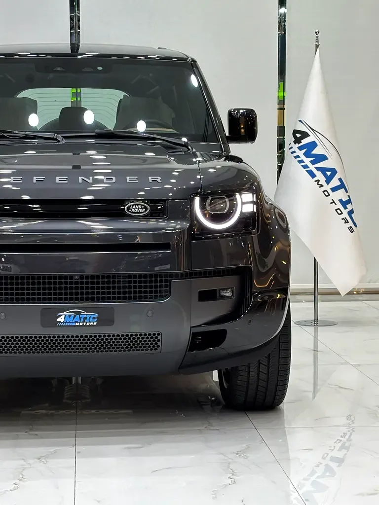 Land Rover Defender 3.0 AT AWD (400 حصان) - 3
