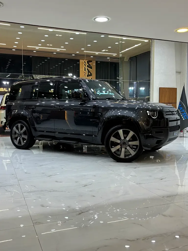 Land Rover Defender 3.0 AT AWD (400 حصان) - 4