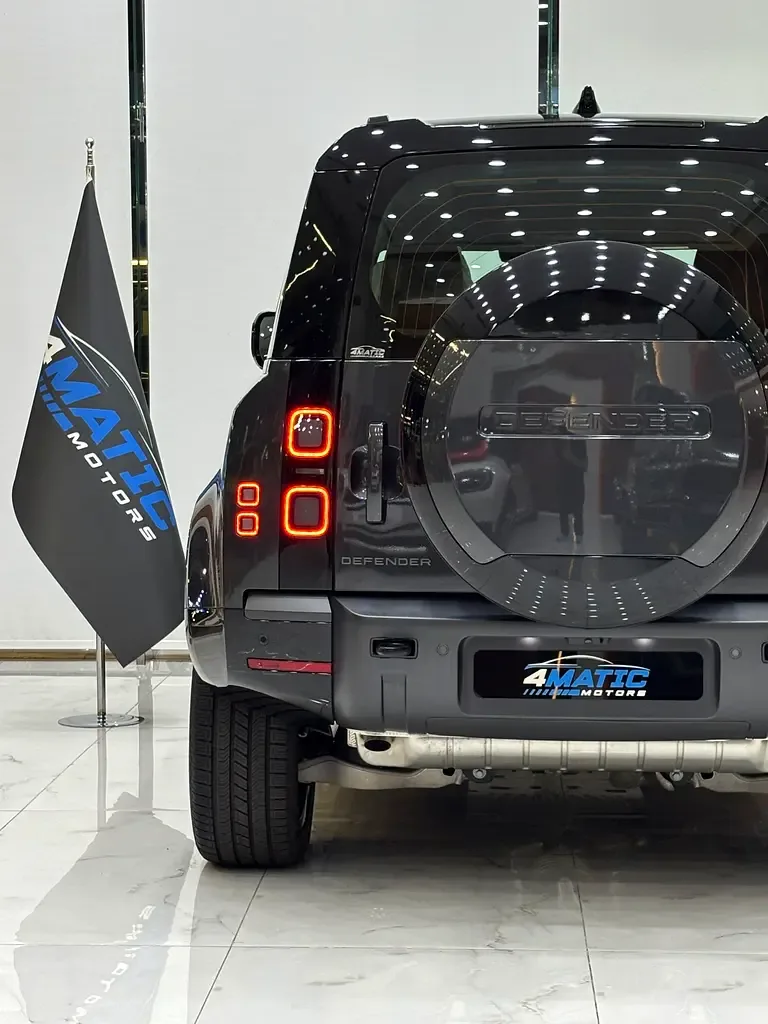Land Rover Defender 3.0 AT AWD (400 حصان) - 8