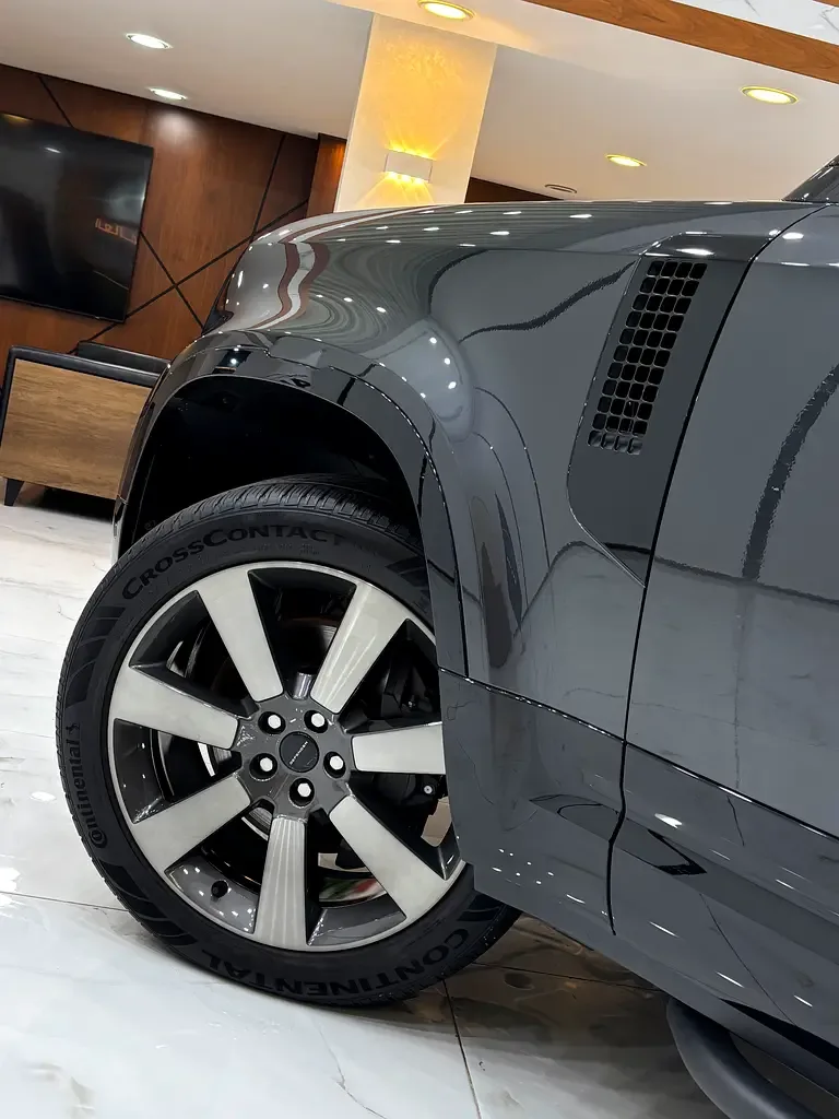 Land Rover Defender 3.0 AT AWD (400 حصان) - 13