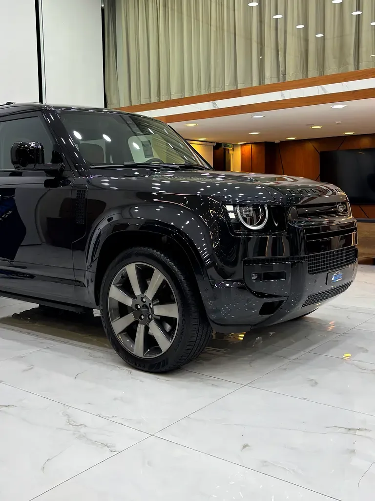 Land Rover Defender 3.0 AT AWD (400 حصان) - 4