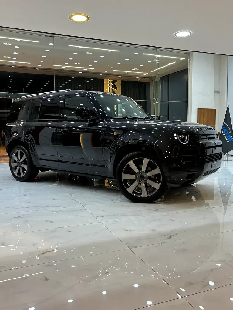 Land Rover Defender 3.0 AT AWD (400 حصان) - 5