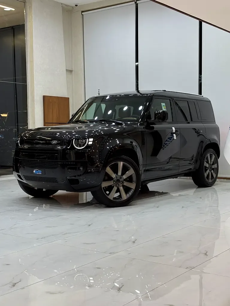 Land Rover Defender 3.0 AT AWD (400 حصان) - 6
