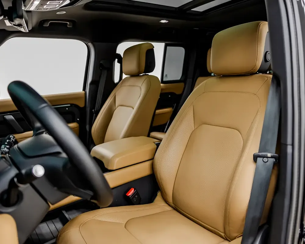 Land Rover Defender 3.0 AT AWD (400 hp) - 16
