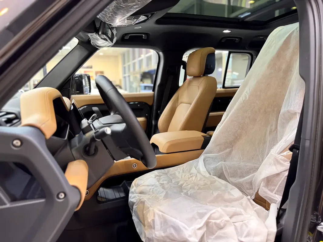 Land Rover Defender 3.0 AT AWD (400 hp) - 11