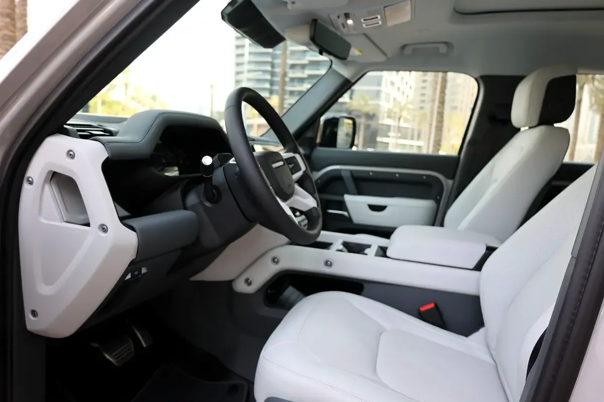 Land Rover Defender 3.0 AT AWD (400 hp) - 5