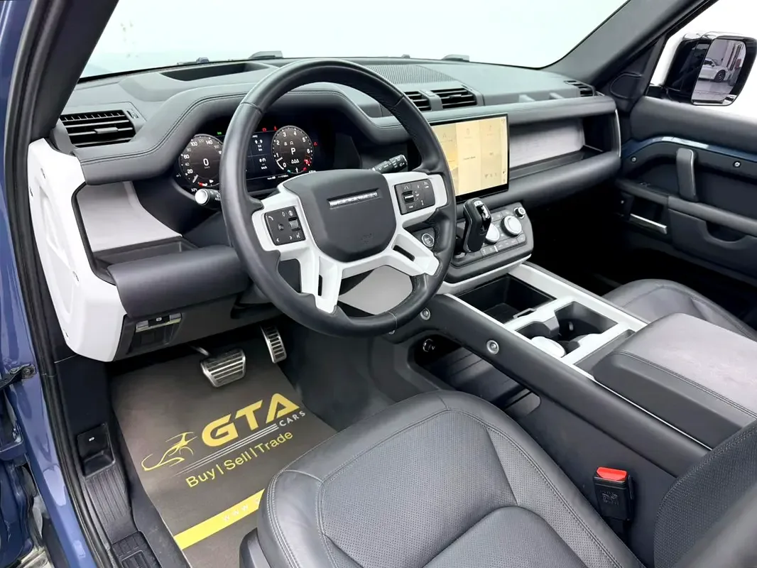Land Rover Defender 3.0 AT AWD (400 hp) - 10