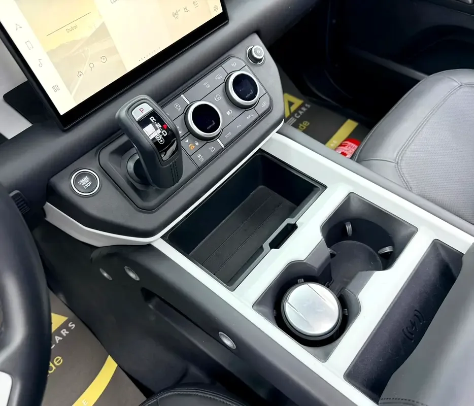 Land Rover Defender 3.0 AT AWD (400 hp) - 16