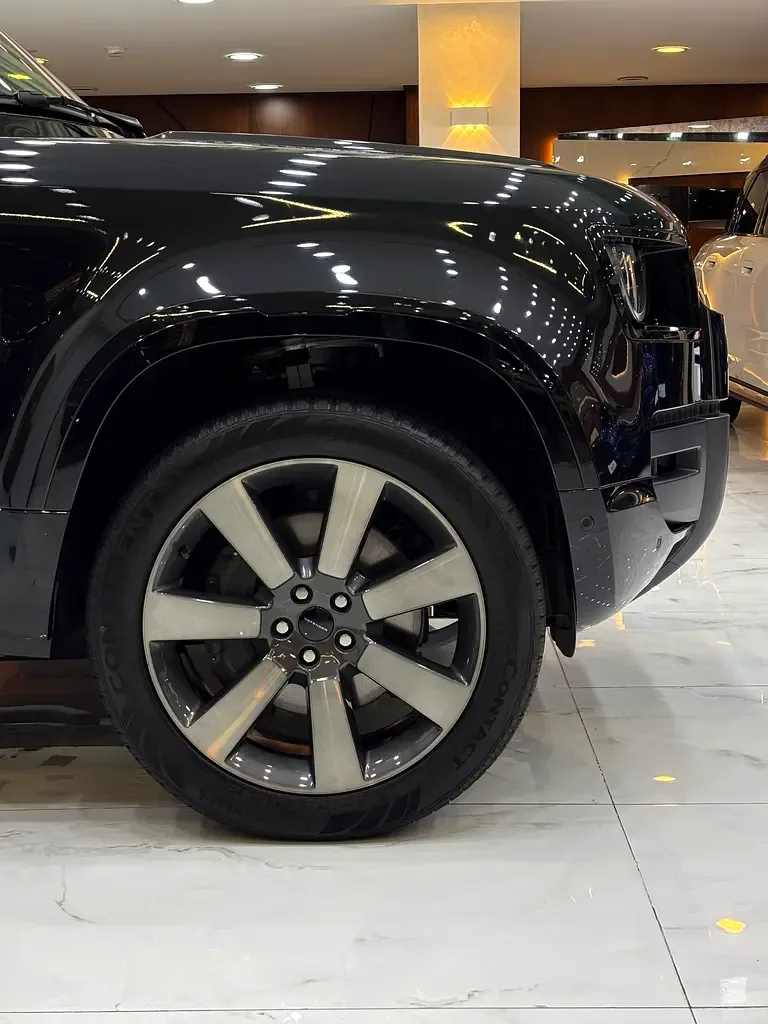 Land Rover Defender 3.0 AT AWD (400 hp) - 5
