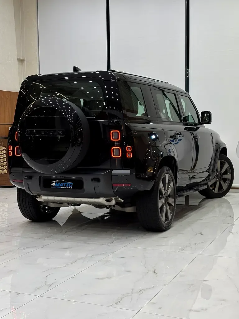 Land Rover Defender 3.0 AT AWD (400 hp) - 16