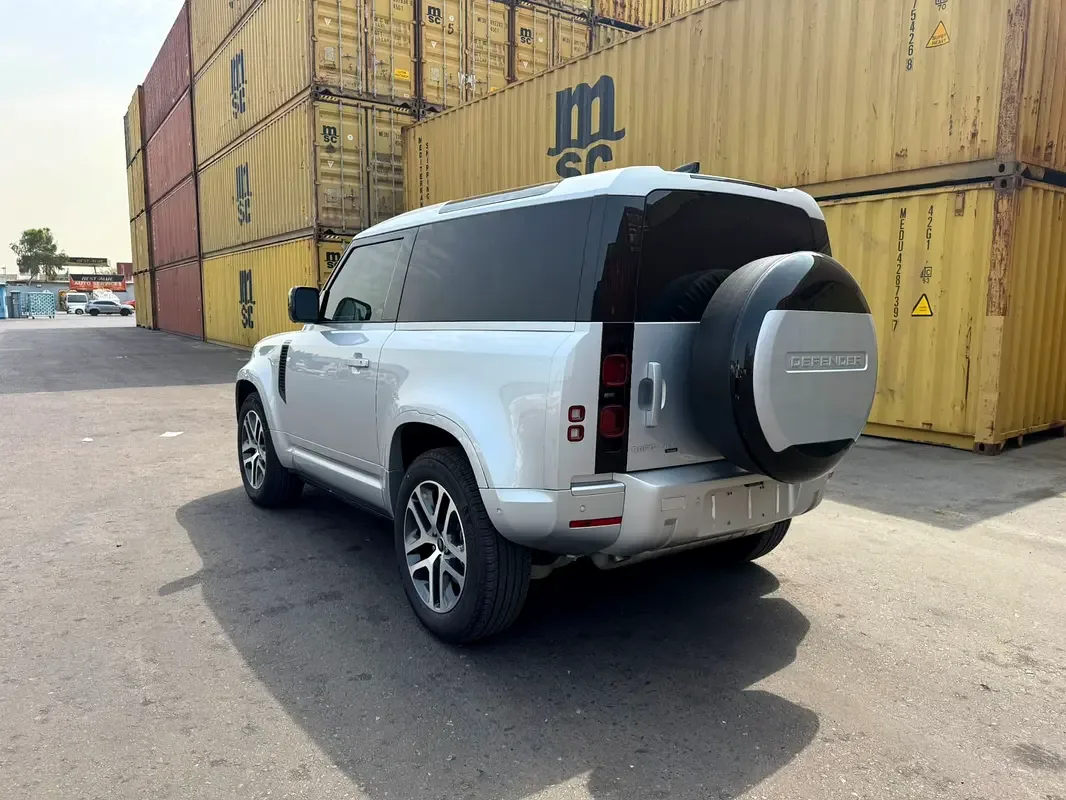 Land Rover Defender 3.0 AT AWD (400 hp) - 8