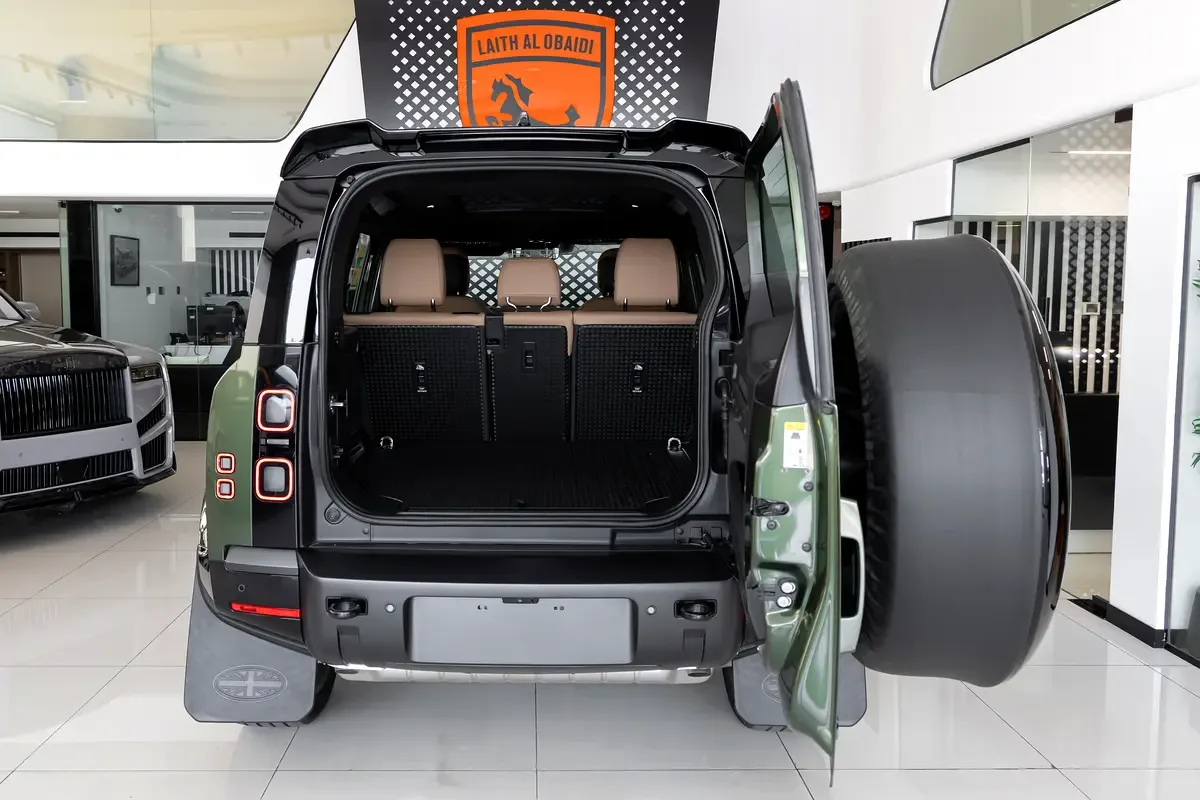Land Rover Defender 3.0 AT AWD (400 حصان) - 19