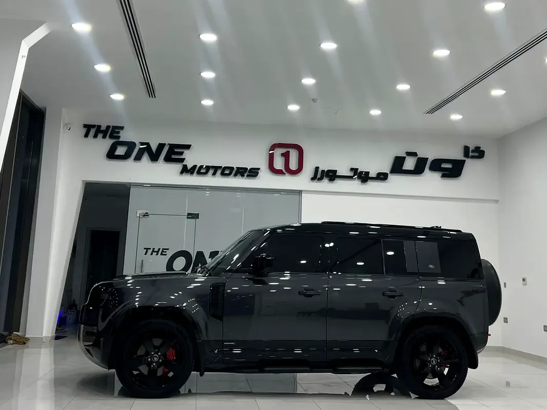Land Rover Defender 3.0 AT AWD (400 hp)