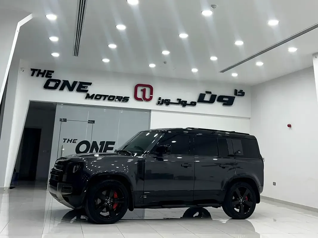 Land Rover Defender 3.0 AT AWD (400 hp) - 10