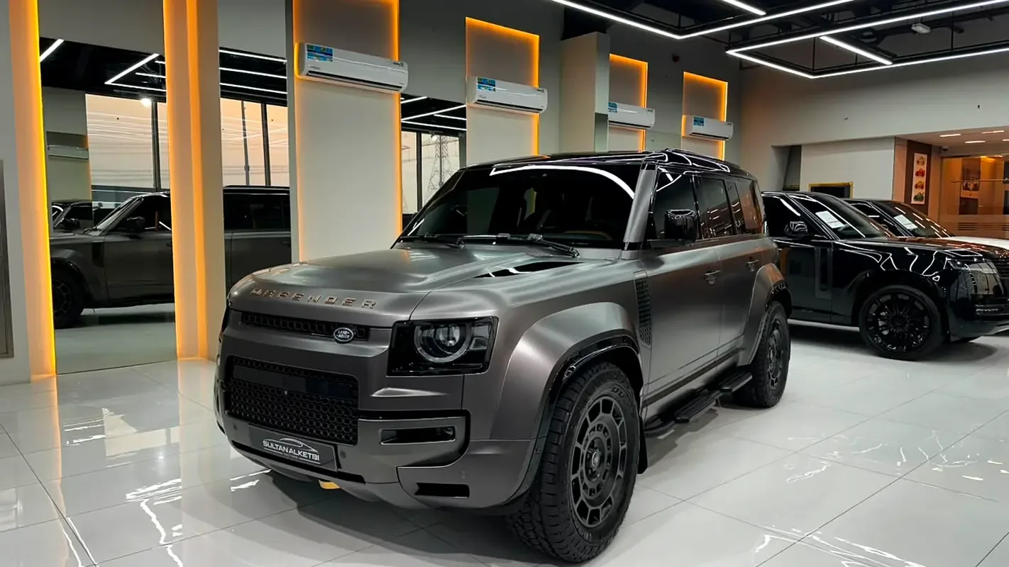 Land Rover Defender 4.4 AT AWD (635 hp)