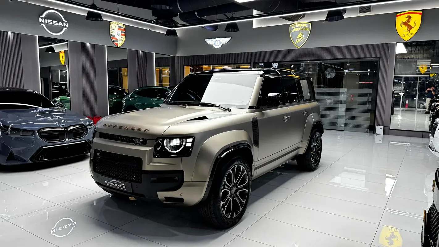 Land Rover Defender 4.4 AT AWD (635 hp)