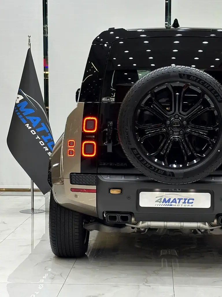 Land Rover Defender 4.4 AT AWD (635 حصان) - 9