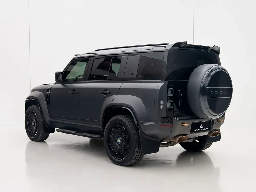 Land Rover Defender 4.4 AT AWD (635 hp) - 4